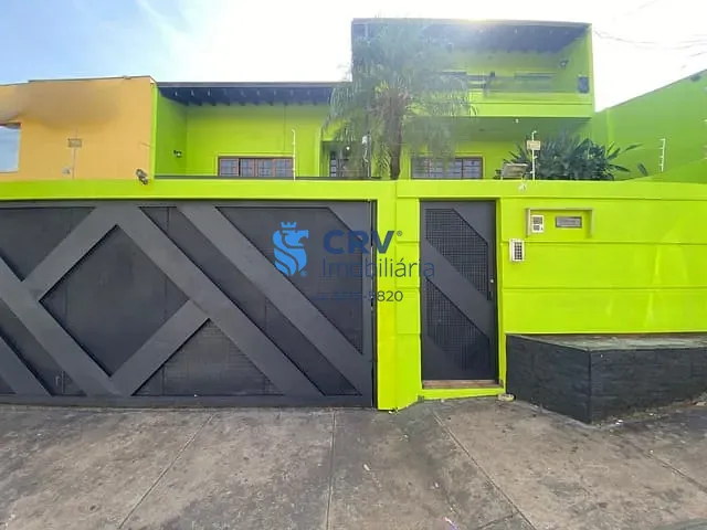 Casa com 380m² 4 quartos e 5 banheiros, à venda, no bairro Lima Azevedo em Londrina