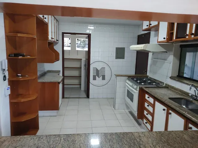 Casa 5 quartos e 1 banheiro, à venda, no bairro Vila São Geraldo em Taubaté