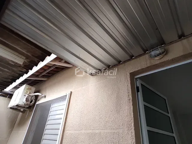 Casa com 41m² 2 quartos e 1 banheiro, para alugar, no bairro Jardim Parati em Campo Grande