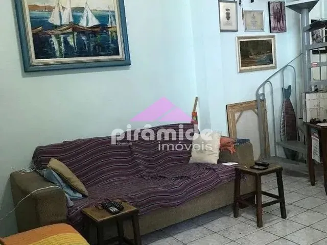Casa com 90m² 2 quartos e 2 banheiros, à venda, no bairro Aruan em Caraguatatuba