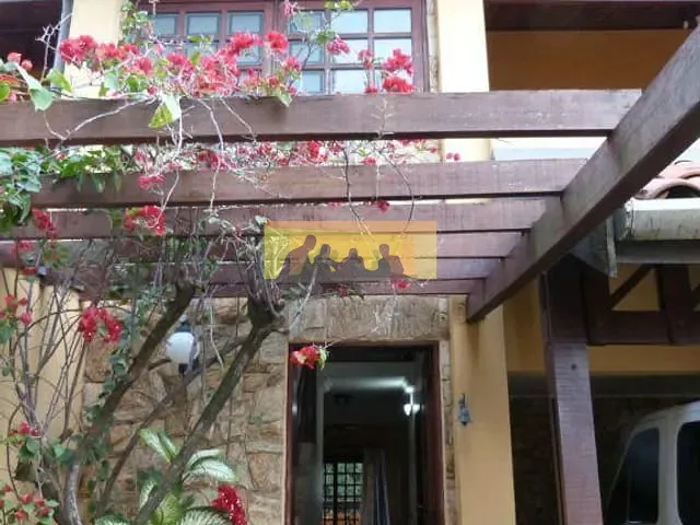 Casa com 490m² 4 quartos e 6 banheiros, à venda, no bairro Parque das Universidades em Campinas