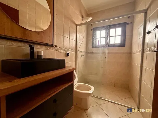 Casa 3 quartos e 3 banheiros, para alugar, no bairro Maitinga em Bertioga