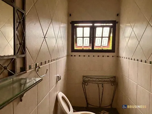 Casa 3 quartos e 3 banheiros, para alugar, no bairro Maitinga em Bertioga