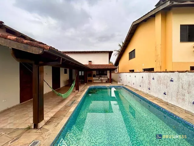 Casa 3 quartos e 3 banheiros, para alugar, no bairro Maitinga em Bertioga