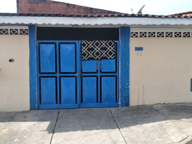 Casa com 140m² 3 quartos e 1 banheiro, à venda, no bairro Castolira em Pindamonhangaba