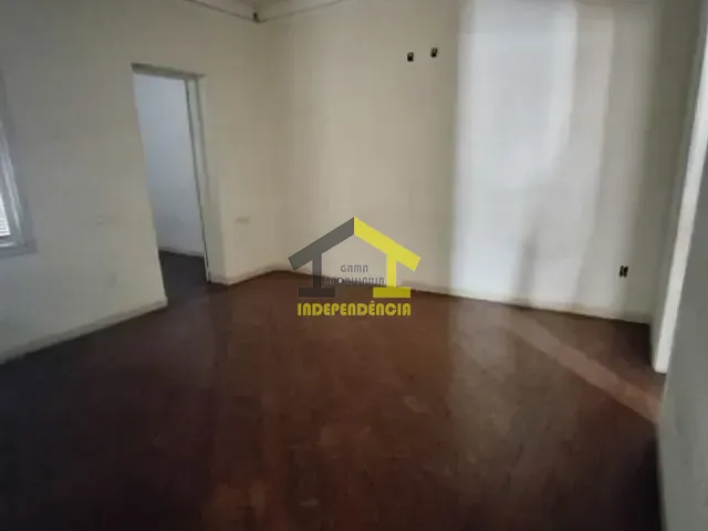 Casa com 149m² 4 quartos e 2 banheiros, para alugar, no bairro Centro em Itatiba