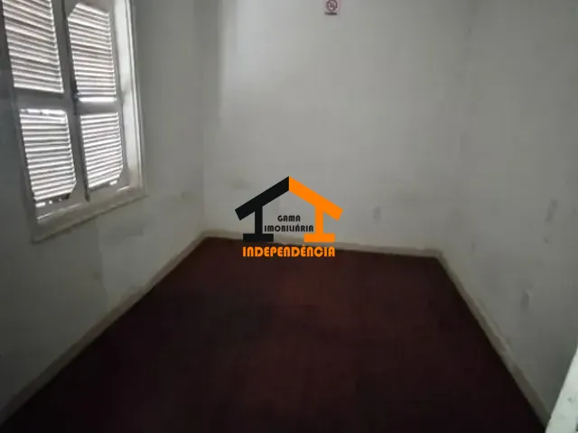 Casa com 149m² 4 quartos e 2 banheiros, para alugar, no bairro Centro em Itatiba