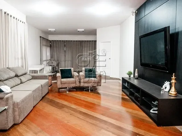 Casa com 1200m² 5 quartos e 7 banheiros, à venda, no bairro Jardim São Jorge em Londrina