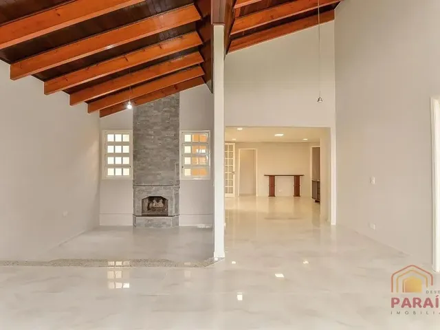 Casa 5 quartos e 7 banheiros, para alugar, no bairro Campina do Siqueira em Curitiba
