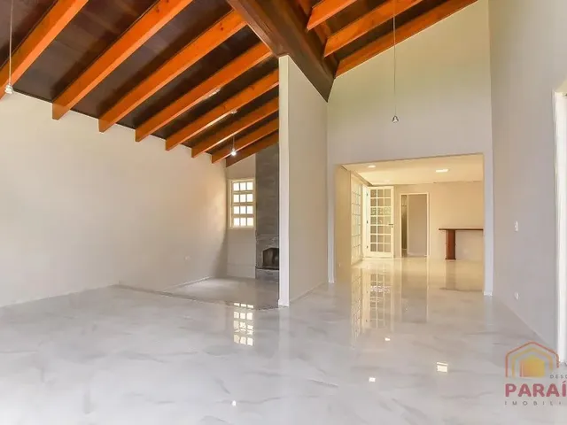 Casa com 689m² 5 quartos e 7 banheiros, para alugar, no bairro Campina do Siqueira em Curitiba
