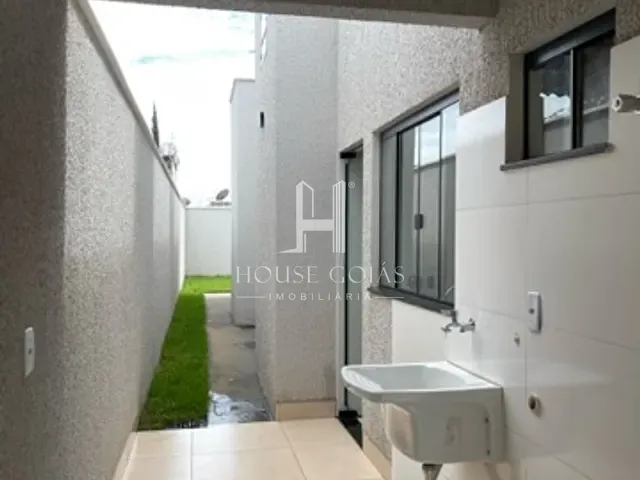 Casa com 180m² 2 quartos e 2 banheiros, à venda, no bairro Residencial Alvaluz em Aparecida de Goiânia