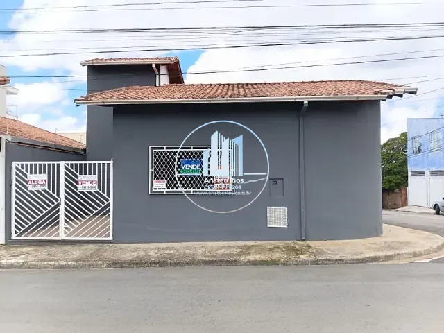 Casa com 200m², à venda ou para alugar, no bairro Jardim Canadá em Pouso Alegre