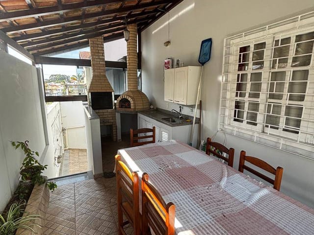 Casa 4 quartos e 4 banheiros, à venda, no bairro São Marcos em Macaé