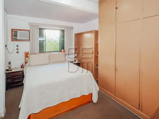 Casa com 594m², à venda, no bairro Jardim Country Club em Londrina