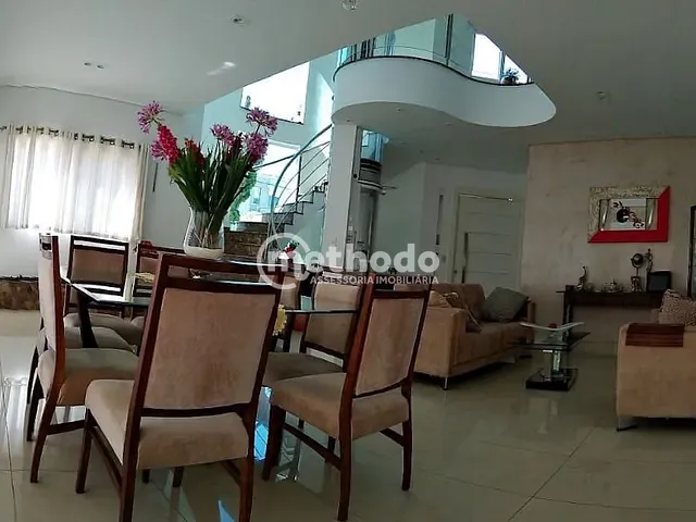 Casa com 450m² 4 quartos e 5 banheiros, à venda, no bairro Swiss Park em Campinas