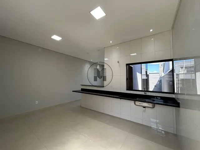 Casa 2 quartos e 2 banheiros, à venda, no bairro Jardim Continental III em Taubaté