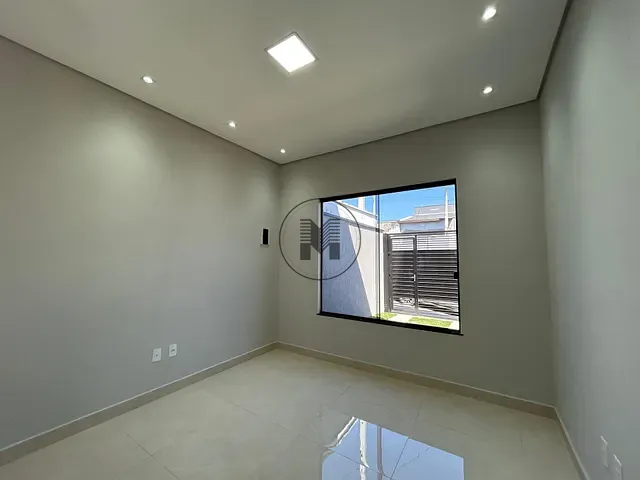 Casa 2 quartos e 2 banheiros, à venda, no bairro Jardim Continental III em Taubaté