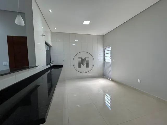 Casa 2 quartos e 2 banheiros, à venda, no bairro Jardim Continental III em Taubaté