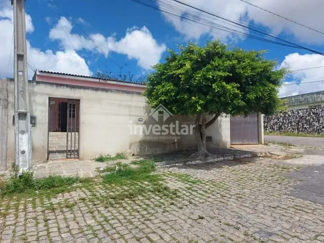 Casa com 336m² 4 quartos e 2 banheiros, à venda, no bairro Liberdade em Campina Grande