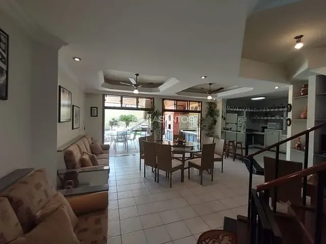 Casa com 1100m² 5 quartos e 5 banheiros, à venda, no bairro Condomínio Rancho Dirce em Sorocaba