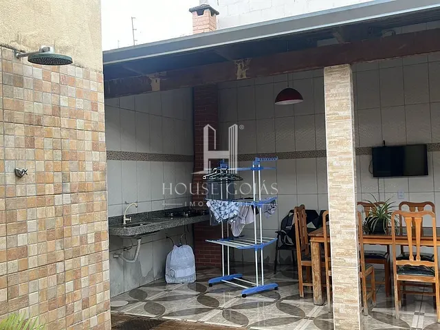Casa com 180m² 3 quartos e 1 banheiro, à venda, no bairro Moinho dos Ventos em Goiânia