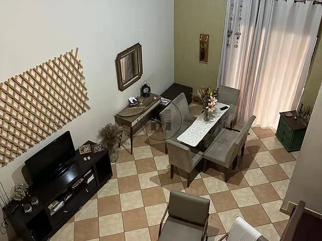 Sobrado 3 quartos e 1 banheiro, à venda, no bairro Jardim Sandra Maria em Taubaté