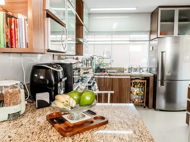 Casa com 392m² 4 quartos e 4 banheiros, à venda, no bairro Vivendas do Arvoredo em Londrina