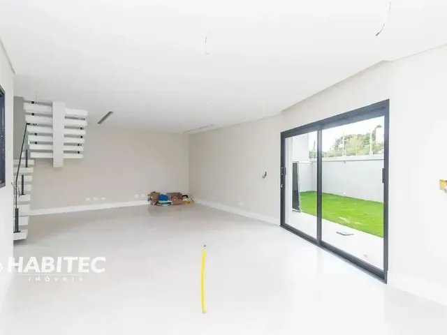 Casa com 289m² 4 quartos e 3 banheiros, à venda, no bairro Uberaba em Curitiba
