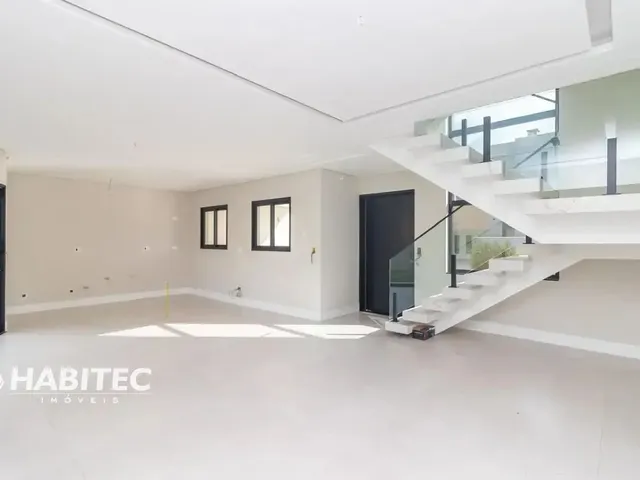 Casa com 289m² 4 quartos e 3 banheiros, à venda, no bairro Uberaba em Curitiba