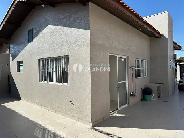 Casa com 305m² 3 quartos e 2 banheiros, à venda, no bairro Jardim Arrivabene III em Artur Nogueira