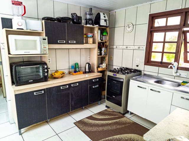 Casa com 242m² 4 quartos e 3 banheiros, à venda, no bairro Fragata em Pelotas