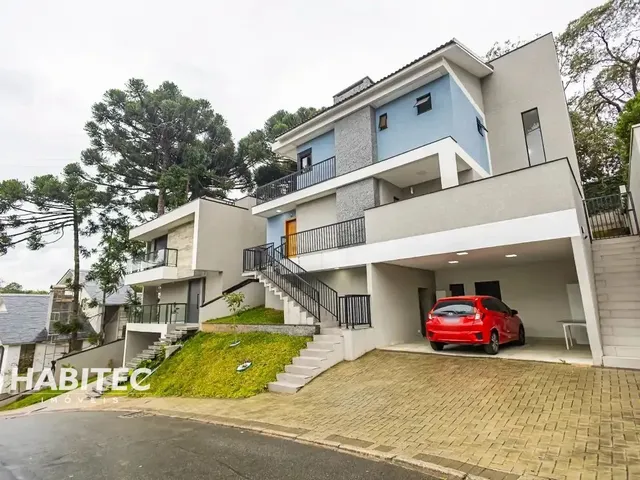 Casa 3 quartos e 2 banheiros, à venda, no bairro Abranches em Curitiba