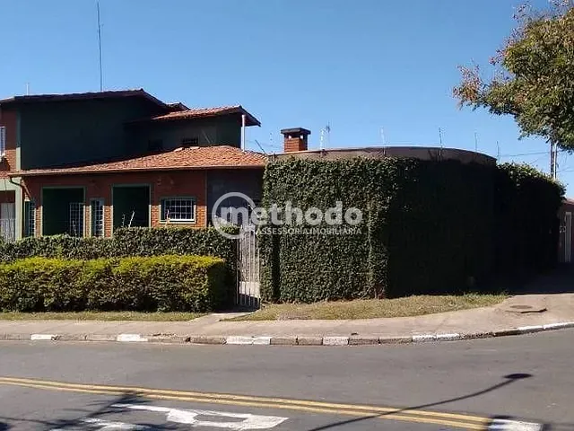 Casa com 400m² 5 quartos e 4 banheiros, à venda, no bairro Parque São Quirino em Campinas