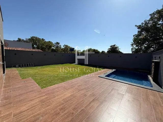 Casa com 360m² 3 quartos e 1 banheiro, à venda, no bairro Garavelo Residencial Park em Aparecida de Goiânia