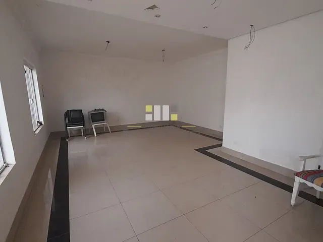 Casa com 300m² 3 quartos e 4 banheiros, à venda, no bairro Jardim Santa Rosa em Nova Odessa