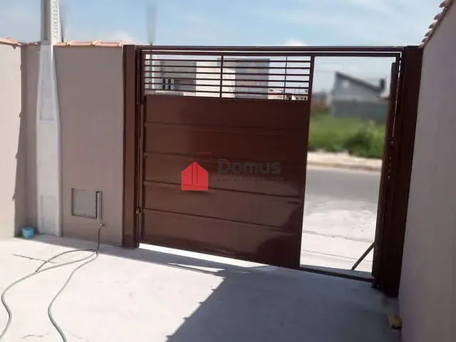 Casa com 125m² 3 quartos e 2 banheiros, à venda, no bairro Residencial e Comercial Portal dos Eucaliptos em Pindamonhangaba