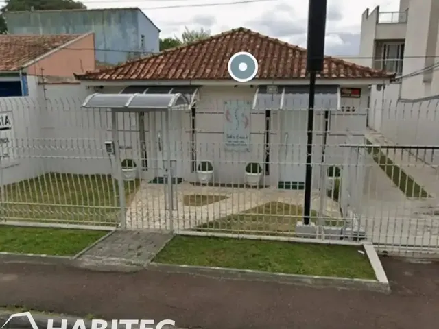 Casa 3 quartos e 4 banheiros, à venda, no bairro Hauer em Curitiba