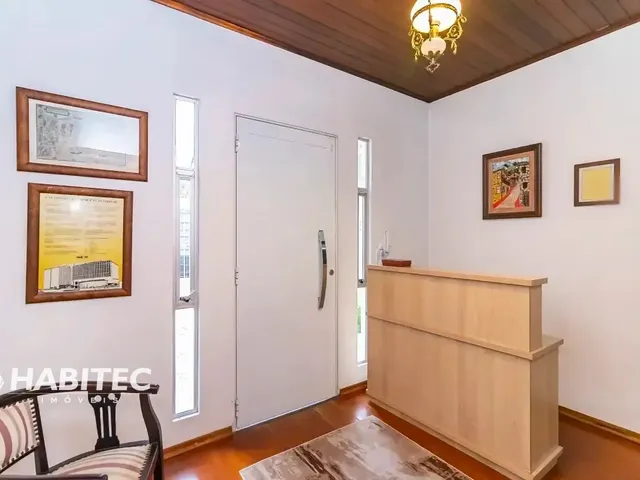 Casa 3 quartos e 4 banheiros, à venda, no bairro Hauer em Curitiba