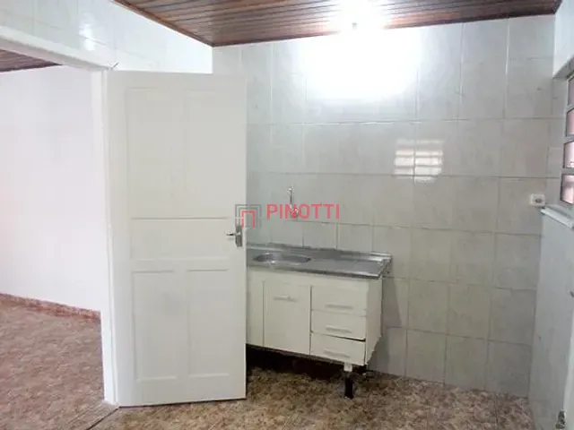 Casa 2 quartos e 1 banheiro, à venda, no bairro Chácara Sergipe em São Bernardo do Campo