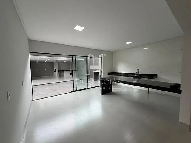 Casa com 372m² 3 quartos e 1 banheiro, à venda, no bairro Jardim Nova Era em Aparecida de Goiânia