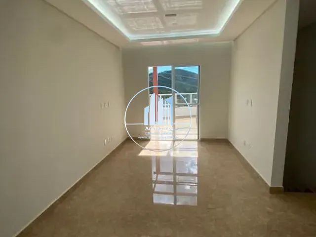 Casa com 185m² 3 quartos e 1 banheiro, à venda, no bairro Jardim Floresta em Pouso Alegre