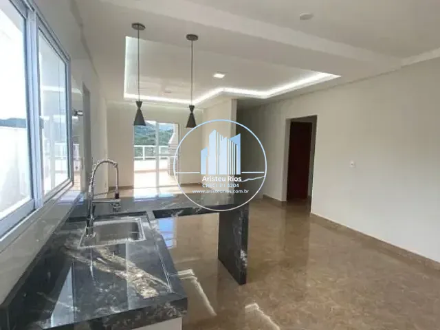 Casa com 185m² 3 quartos e 1 banheiro, à venda, no bairro Jardim Floresta em Pouso Alegre