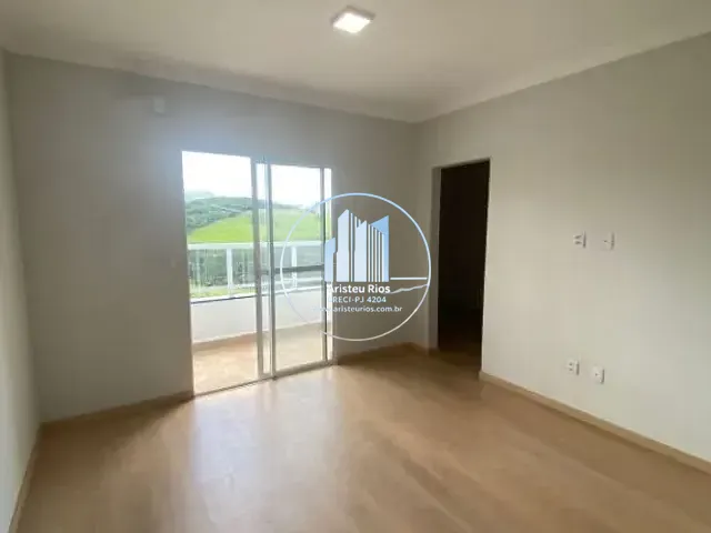 Casa com 185m² 3 quartos e 1 banheiro, à venda, no bairro Jardim Floresta em Pouso Alegre