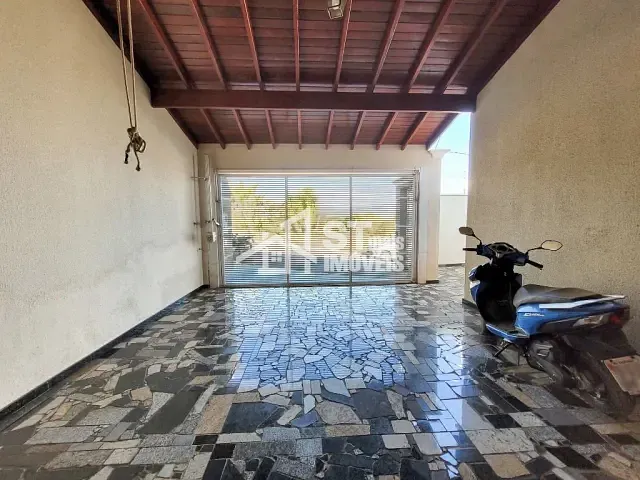 Casa com 200m² 3 quartos e 1 banheiro, à venda, no bairro Jd Ipe em Andradas