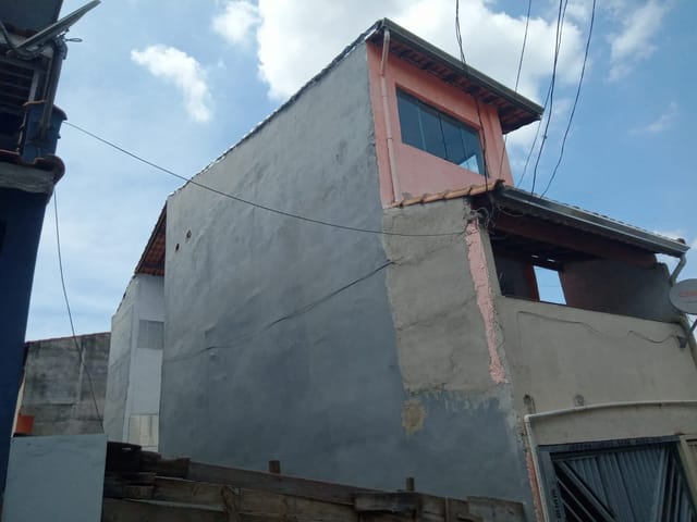Casa com 165m² 4 quartos e 3 banheiros, à venda, no bairro Sítio dos Vianas em Santo André