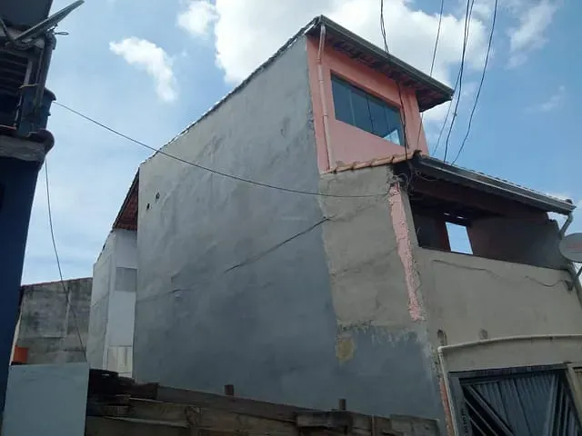 Casa com 165m² 4 quartos e 3 banheiros, à venda, no bairro Sítio dos Vianas em Santo André