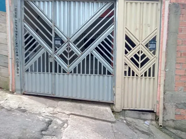 Casa com 165m² 4 quartos e 3 banheiros, à venda, no bairro Sítio dos Vianas em Santo André