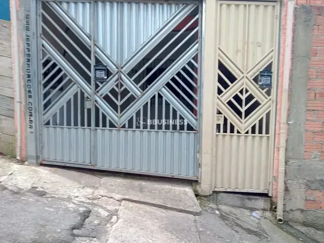 Casa com 165m² 4 quartos e 3 banheiros, à venda, no bairro Sítio dos Vianas em Santo André