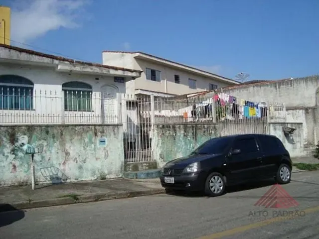 Casa à venda, no bairro Jardim Anchieta em Mauá