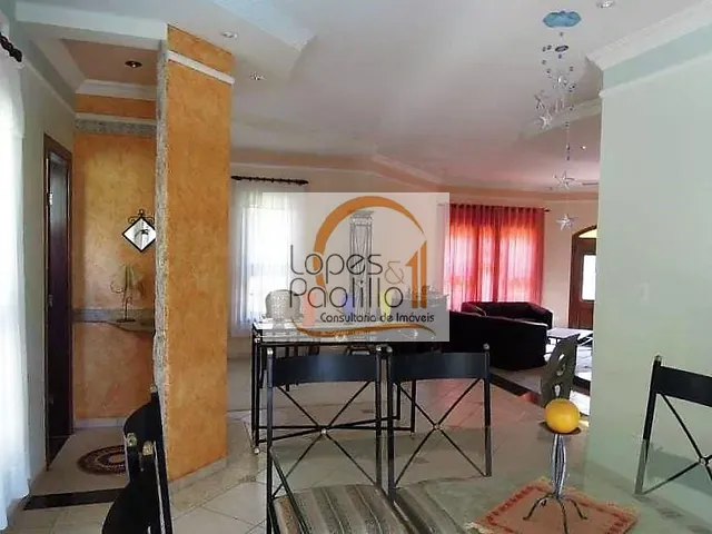 Casa com 1080m² 4 quartos e 4 banheiros, à venda, no bairro Jardim Flamboyant em Atibaia
